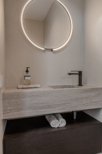 Toilet Travertin Arclinea Concept Store